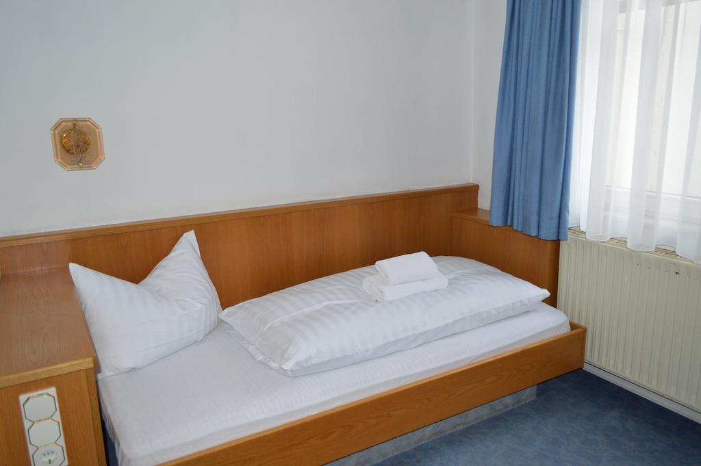 Gasthof Hotel Loewen Bad Buchau Habitación foto